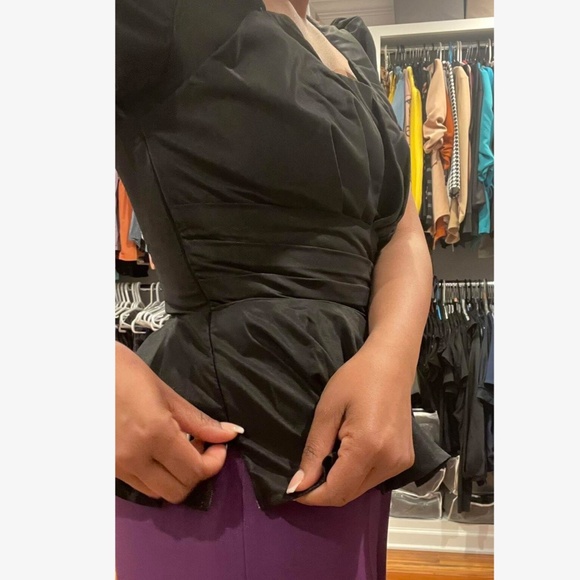 Classic Solid Puff Sleeve Ruffle Hem Blouse - Picture 11 of 12